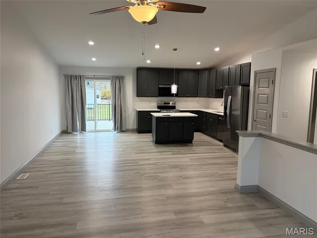 $1,900 | 28712 Woodland Heights, Warrenton, MO 63383