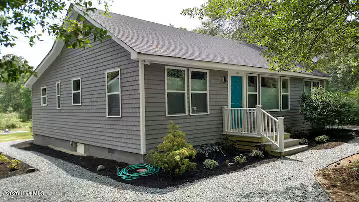 227 Colonial Beach Road Jarvisburg, NC 27947 - Photo 2 of 19