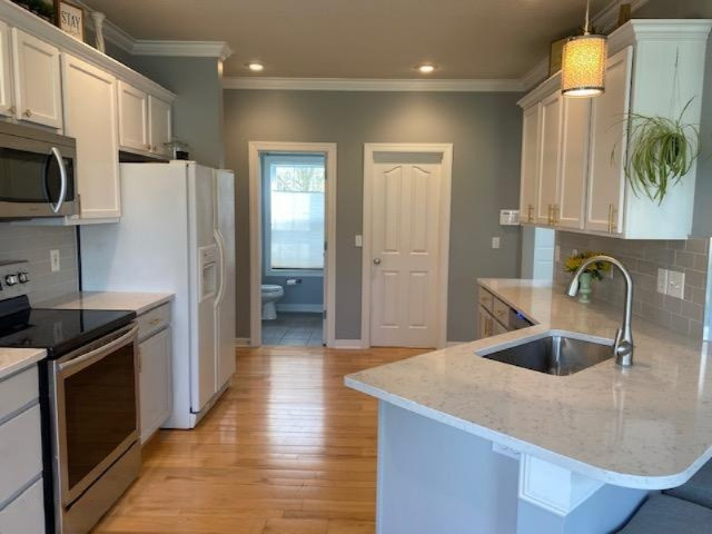 8476 Hathaway Road Kalamazoo, MI 49009 - Photo 3 of 34 IMG_3012