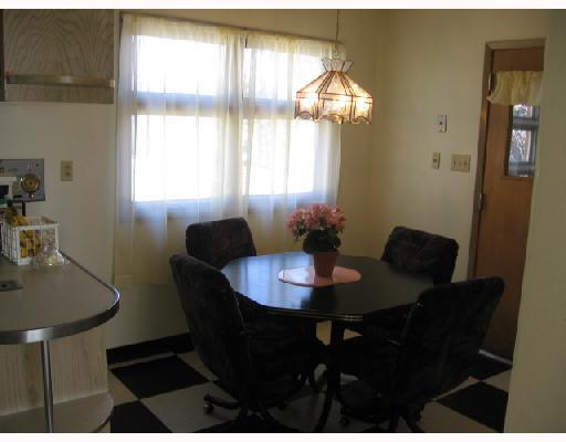 997 Cumberland Road Pittsburgh, PA 15237 - Photo 8 of 8 Kitchen.