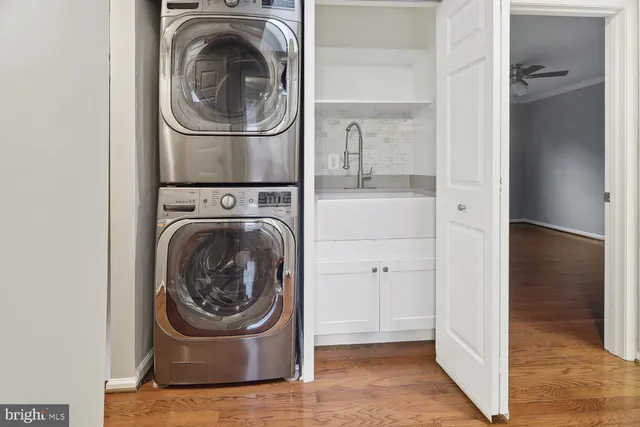 a view of washer and dryer in a bathroom