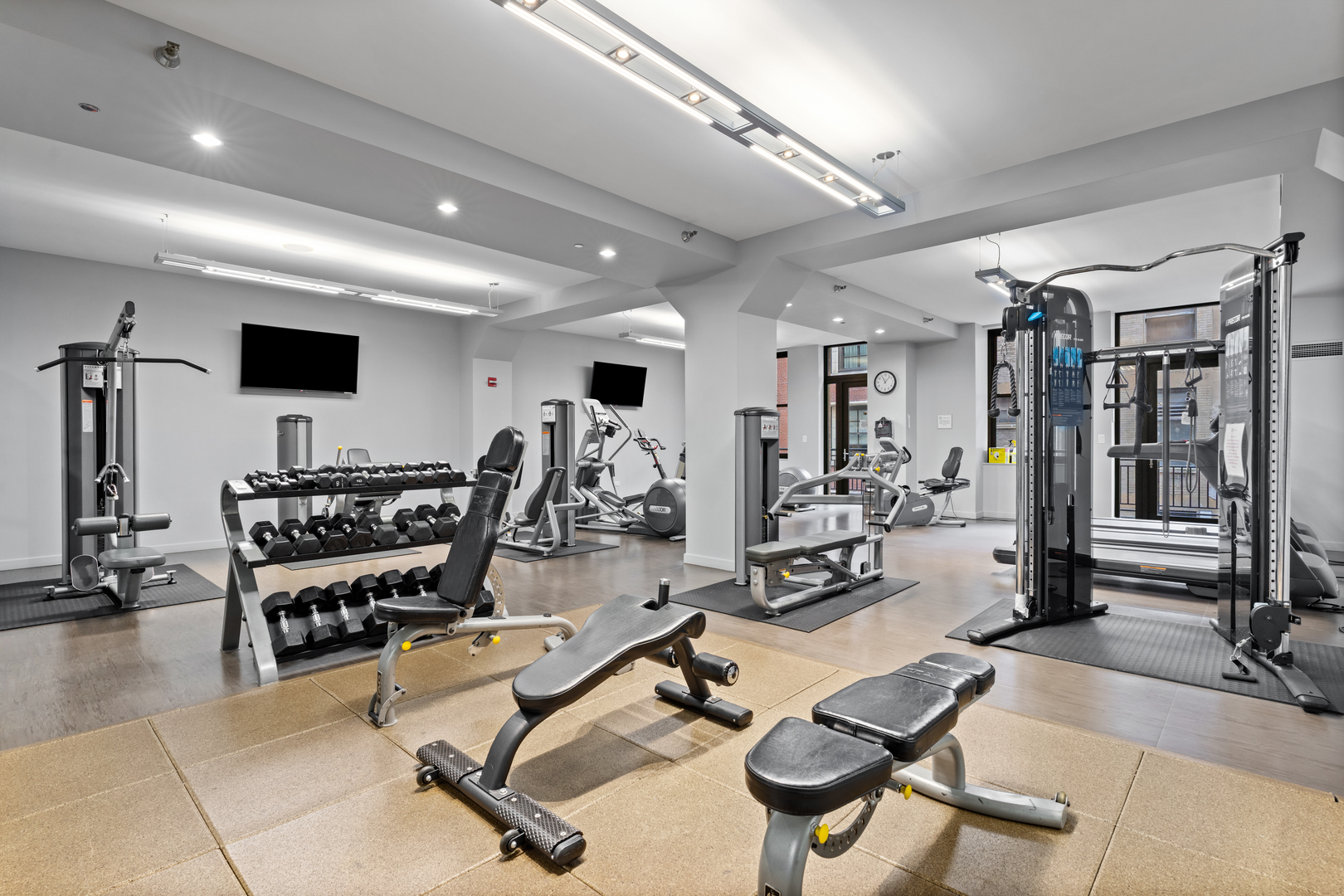 6 North Michigan Avenue, Unit 1406 Chicago, IL 60602 - Photo 19 of 25