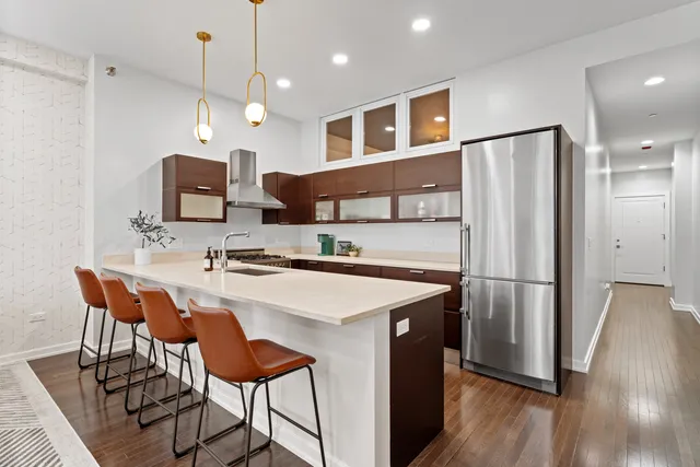 $3,000 | 6 North Michigan Avenue, Unit 1406, Chicago, IL 60602