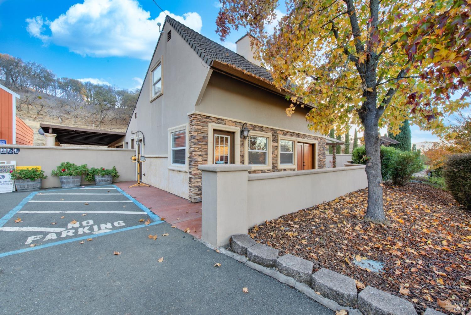 5066 Clayton Road Fairfield, CA 94534 - Photo 41 of 75 a front view of a house with a yard