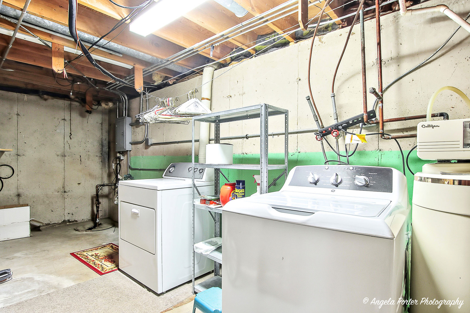 453 Willow Road Wauconda, IL 60084 - Photo 25 of 29 a utility room with a stove a sink and a refrigerator