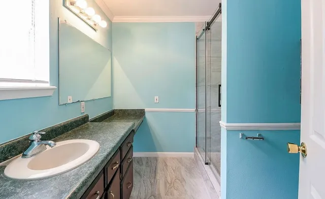 $1,500 | 11122 Sunturf Lane, Houston, TX 77044