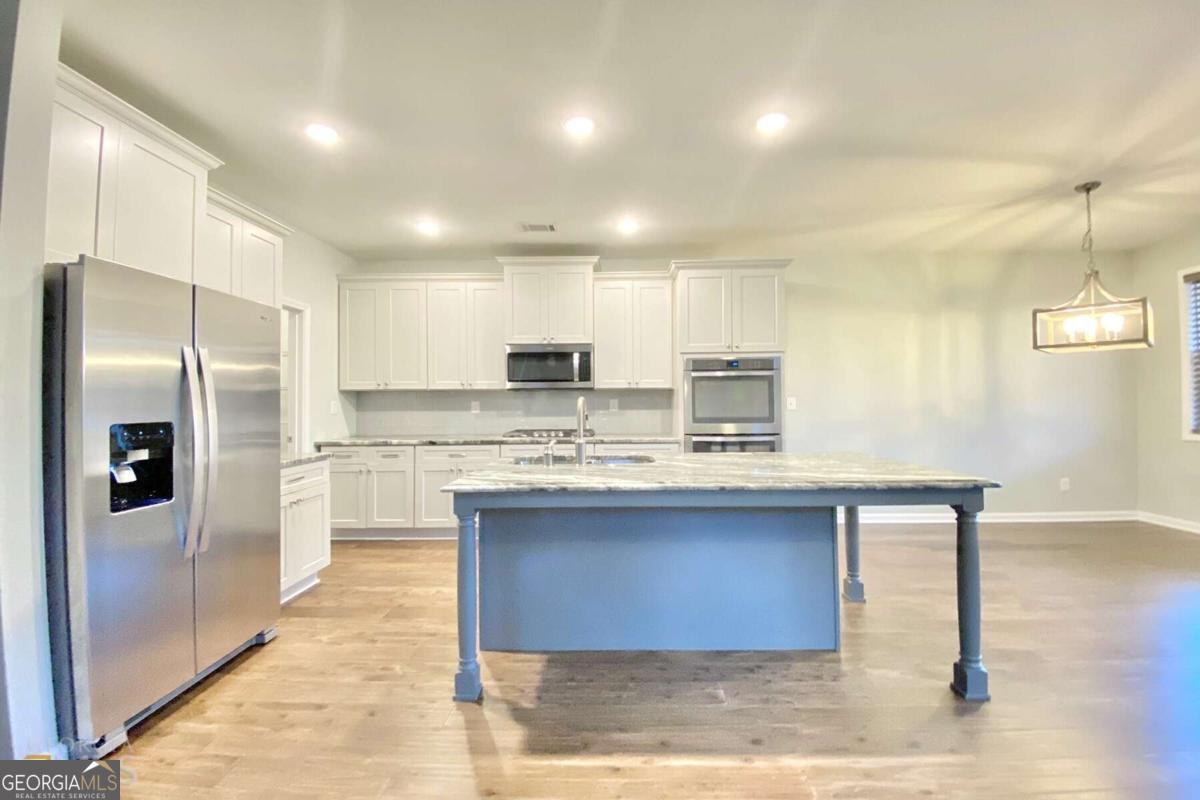 3343 La Vista Drive Hapeville, GA 30354 - Photo 2 of 15