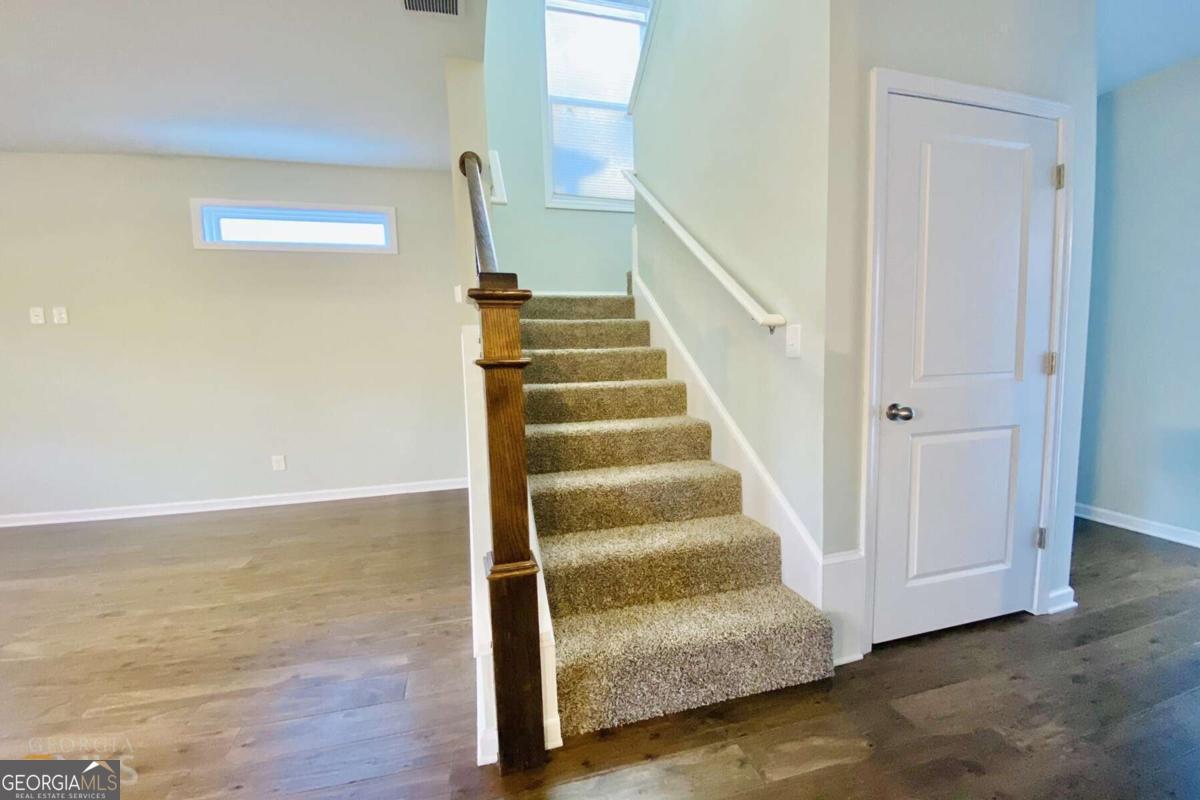 3343 La Vista Drive Hapeville, GA 30354 - Photo 7 of 15