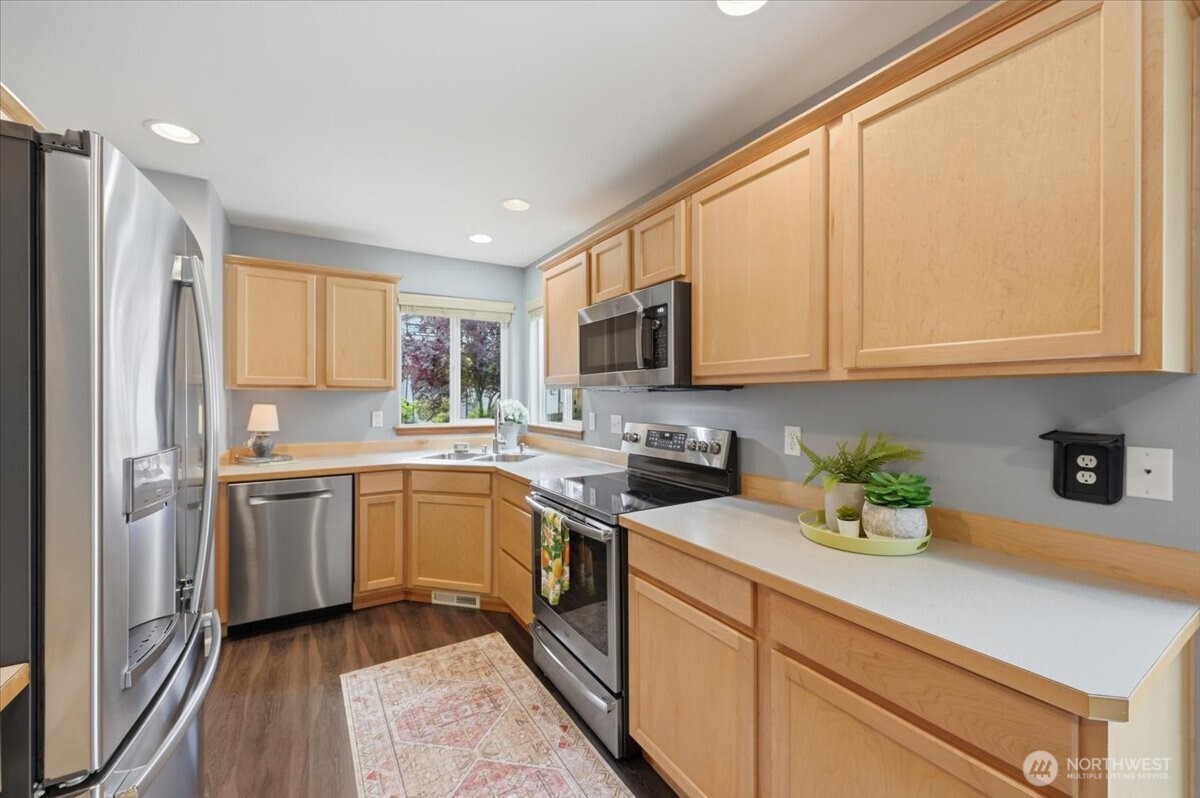 18319 8th Drive Southeast Bothell, WA 98012 - Photo 10 of 25