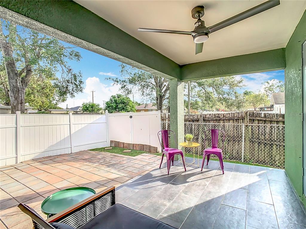 2907 West Arch Street Tampa, FL 33607 - Photo 39 of 48 a work room with wooden floor windows and pool table