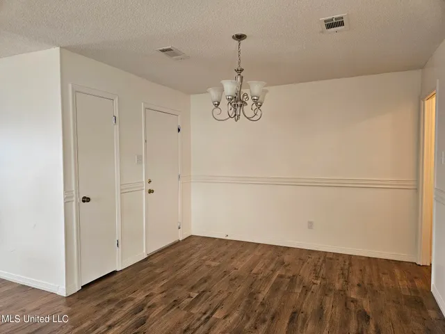 $1,700 | 2190 Baywood Drive, Biloxi, MS 39532