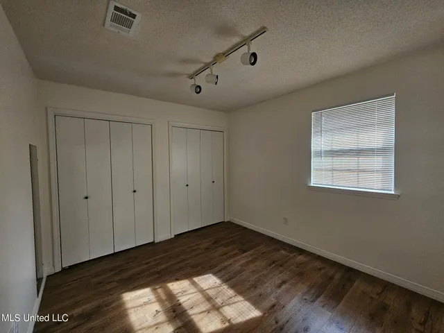 $1,700 | 2190 Baywood Drive, Biloxi, MS 39532