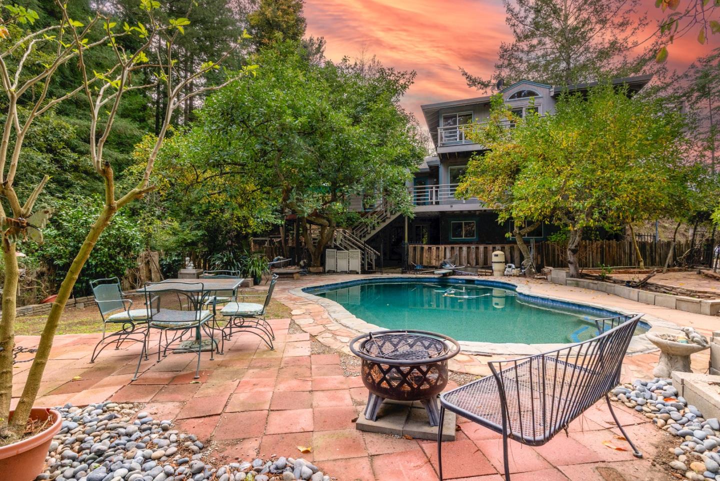 2345 Laurel Glen Road Soquel, CA 95073 - Photo 54 of 63 a view of a house with swimming pool and sitting area