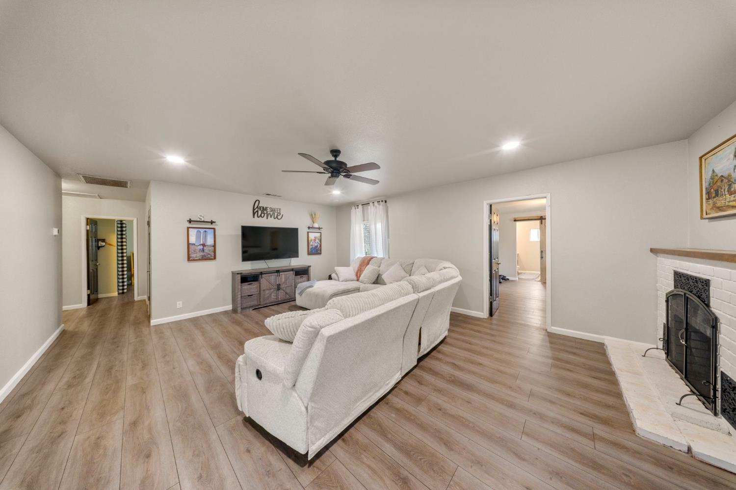 1313 Old Tim Bell Road Waterford, CA 95386 - Photo 3 of 18