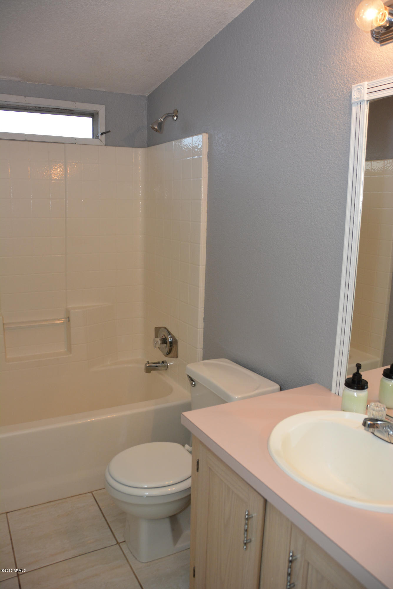 2725 East Escuda Road Phoenix, AZ 85050 - Photo 17 of 23 Hall Bath