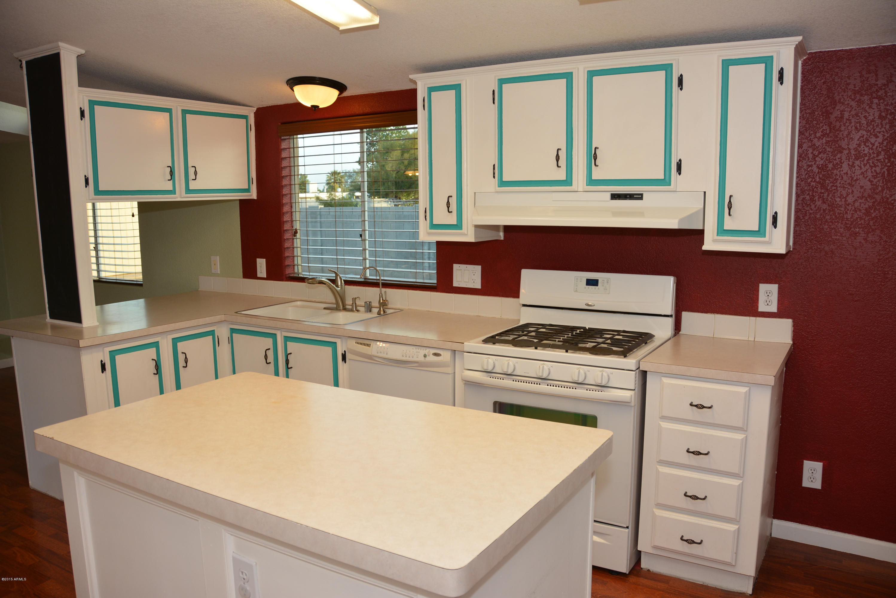 2725 East Escuda Road Phoenix, AZ 85050 - Photo 8 of 23 Kitchen