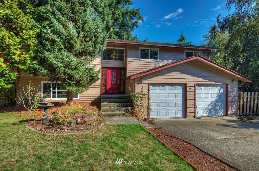 31220 36th Avenue Southwest Federal Way, WA 98023 - Photo 1 of 10