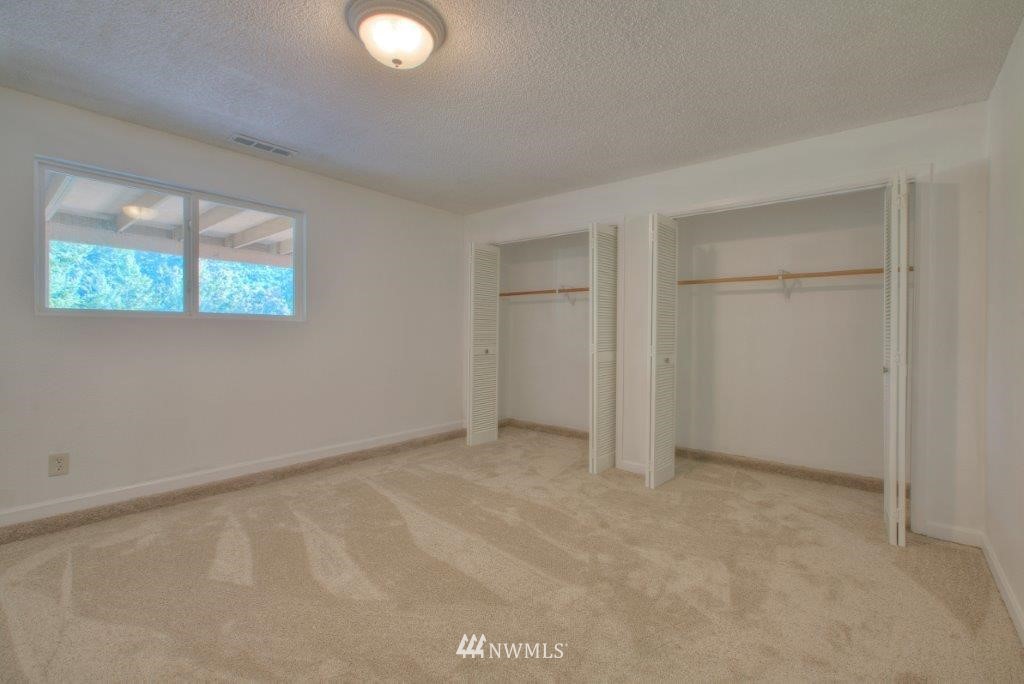 31220 36th Avenue Southwest Federal Way, WA 98023 - Photo 8 of 10