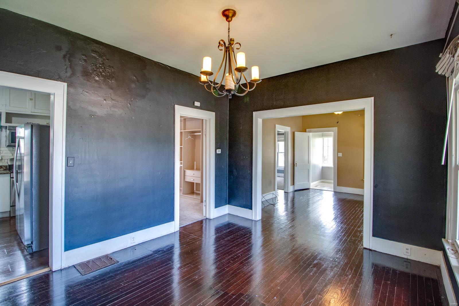 4818 Fosterburg Road Alton, IL 62002 - Photo 9 of 26