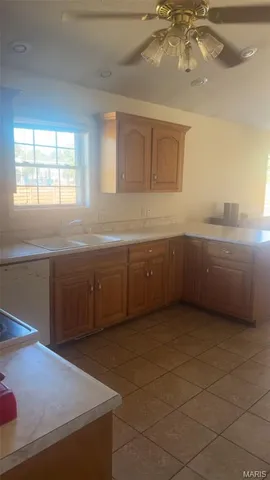 $285,000 | 912 Plantation Boulevard, Sikeston, MO 63801