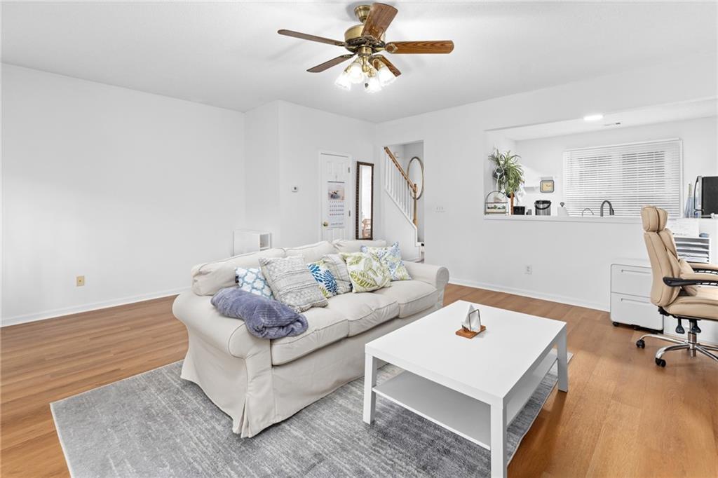 4088 Howell Park Road Duluth, GA 30096 - Photo 4 of 58