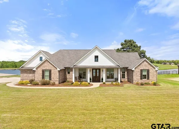 $523,900 | 23630 Champion Drive, Lindale, TX 75771