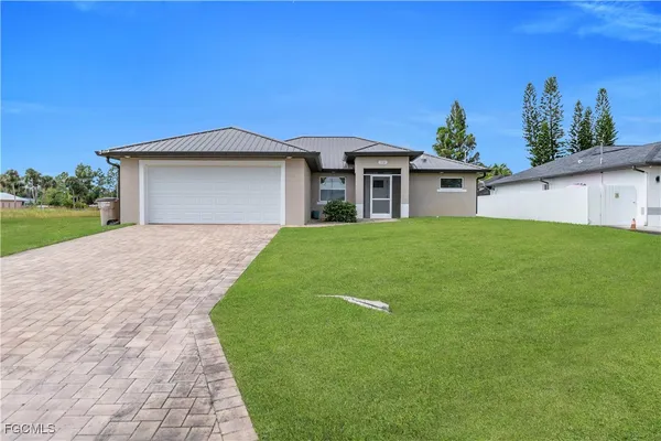 $345,000 | 1301 Dorothy Avenue North, Lehigh Acres, FL 33971