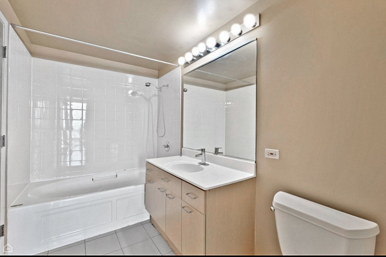 1845 South Michigan Avenue, Unit 1602 Chicago, IL 60616 - Photo 17 of 24