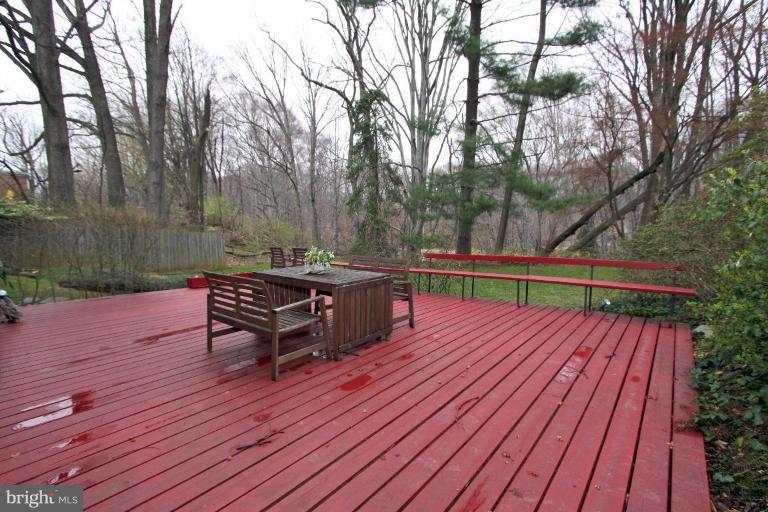 3303 Pendleton Drive Silver Spring, MD 20902 - Photo 18 of 28 Deck