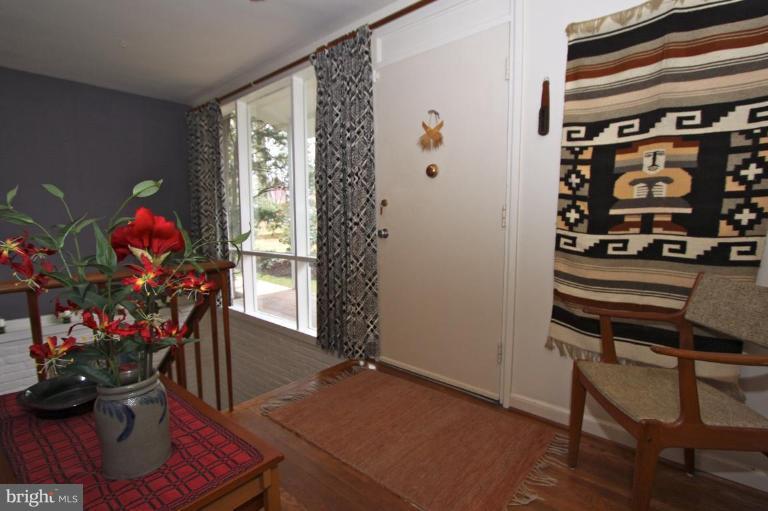 3303 Pendleton Drive Silver Spring, MD 20902 - Photo 3 of 28 Entrance / Foyer