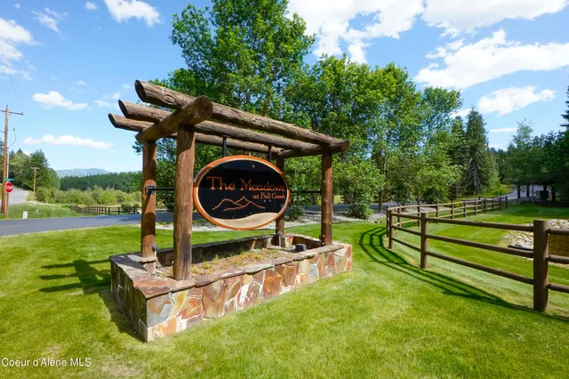 $229,000 | 1599 Saddleback Drive, Naples, ID 83847