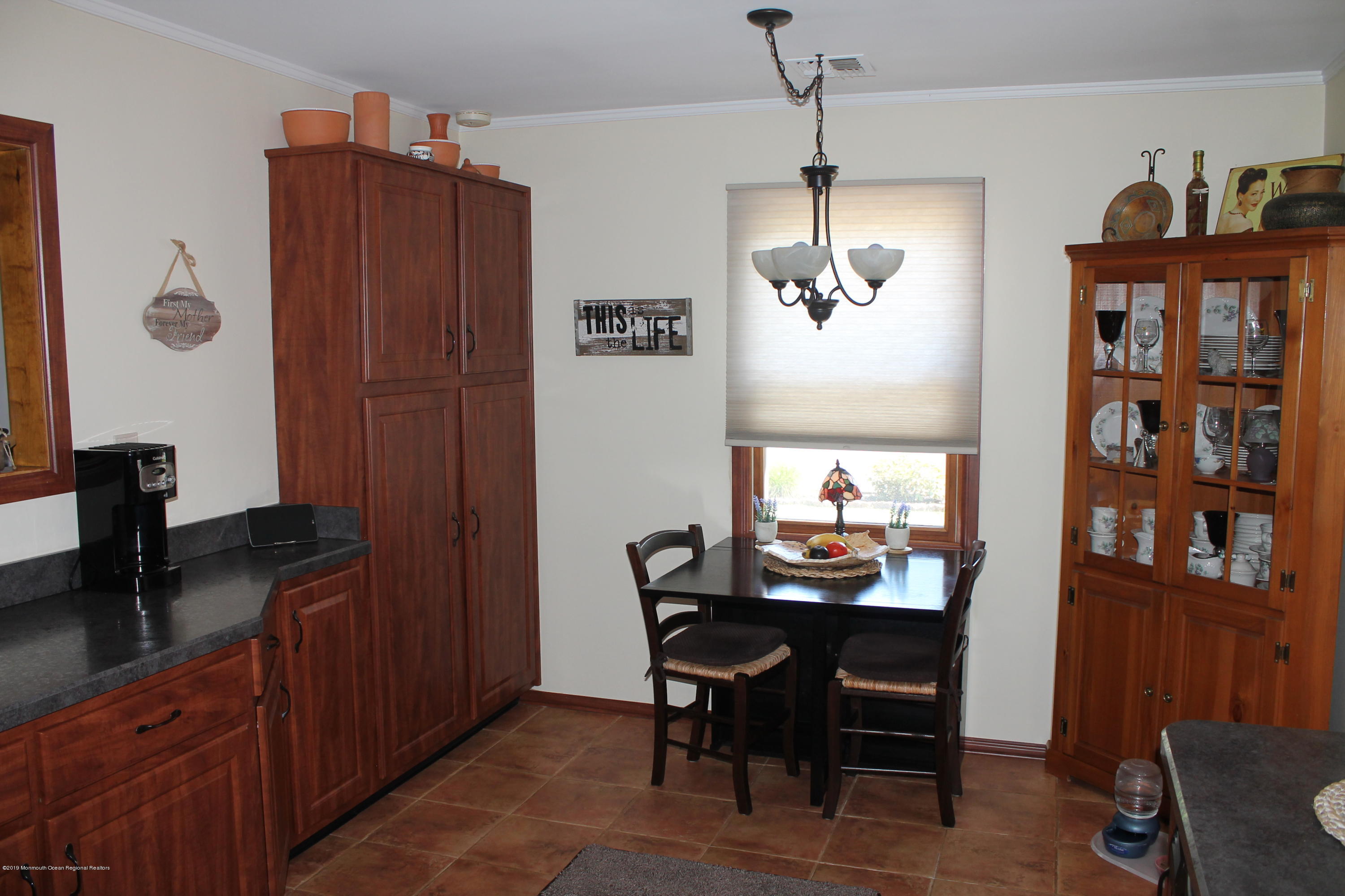 226 Teal Road Brick, NJ 08723 - Photo 3 of 16 Eat in Kitchen