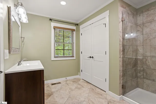 $739,900 | 181 Cherokee Hill Ridge Road, Pickens, SC 29671