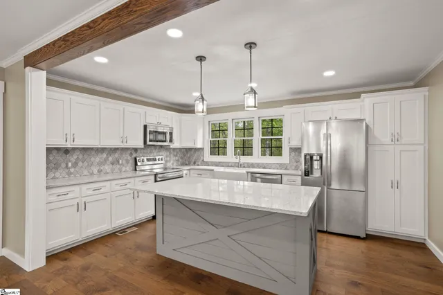 $739,900 | 181 Cherokee Hill Ridge Road, Pickens, SC 29671