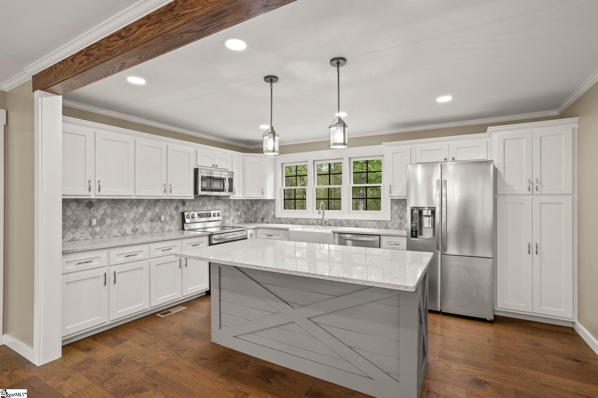 181 Cherokee Hill Ridge Road Pickens, SC 29671 - Photo 7 of 47