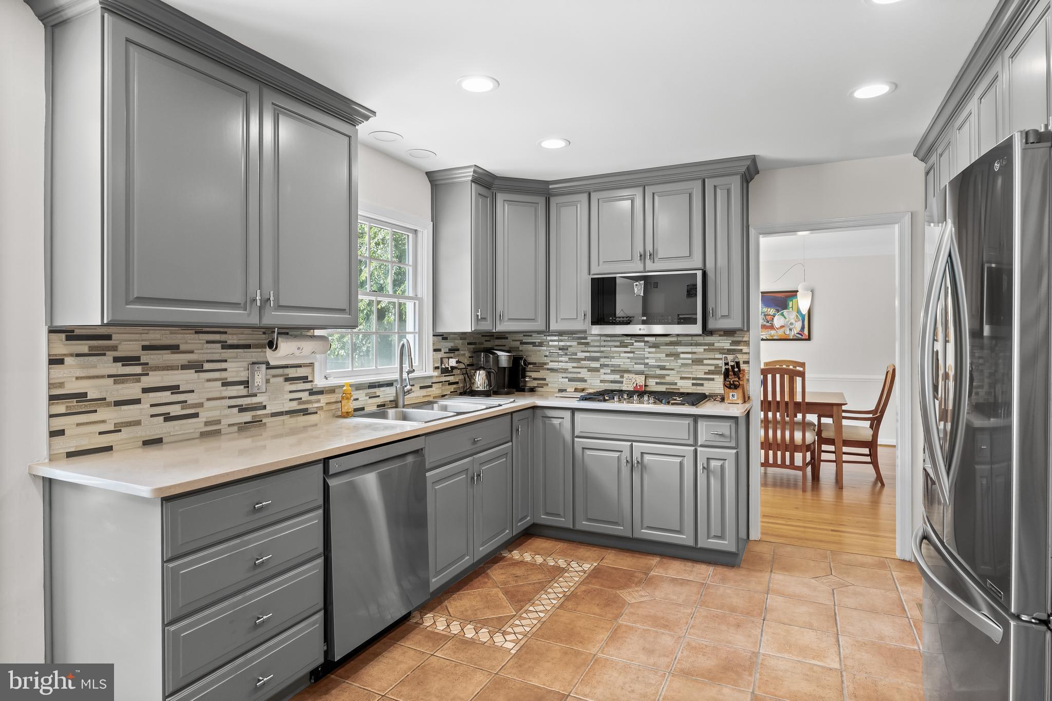 744 Signal Light Road Moorestown, NJ 08057 - Photo 18 of 47