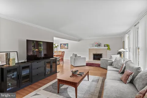 $1,150,000 | 744 Signal Light Road, Moorestown, NJ 08057