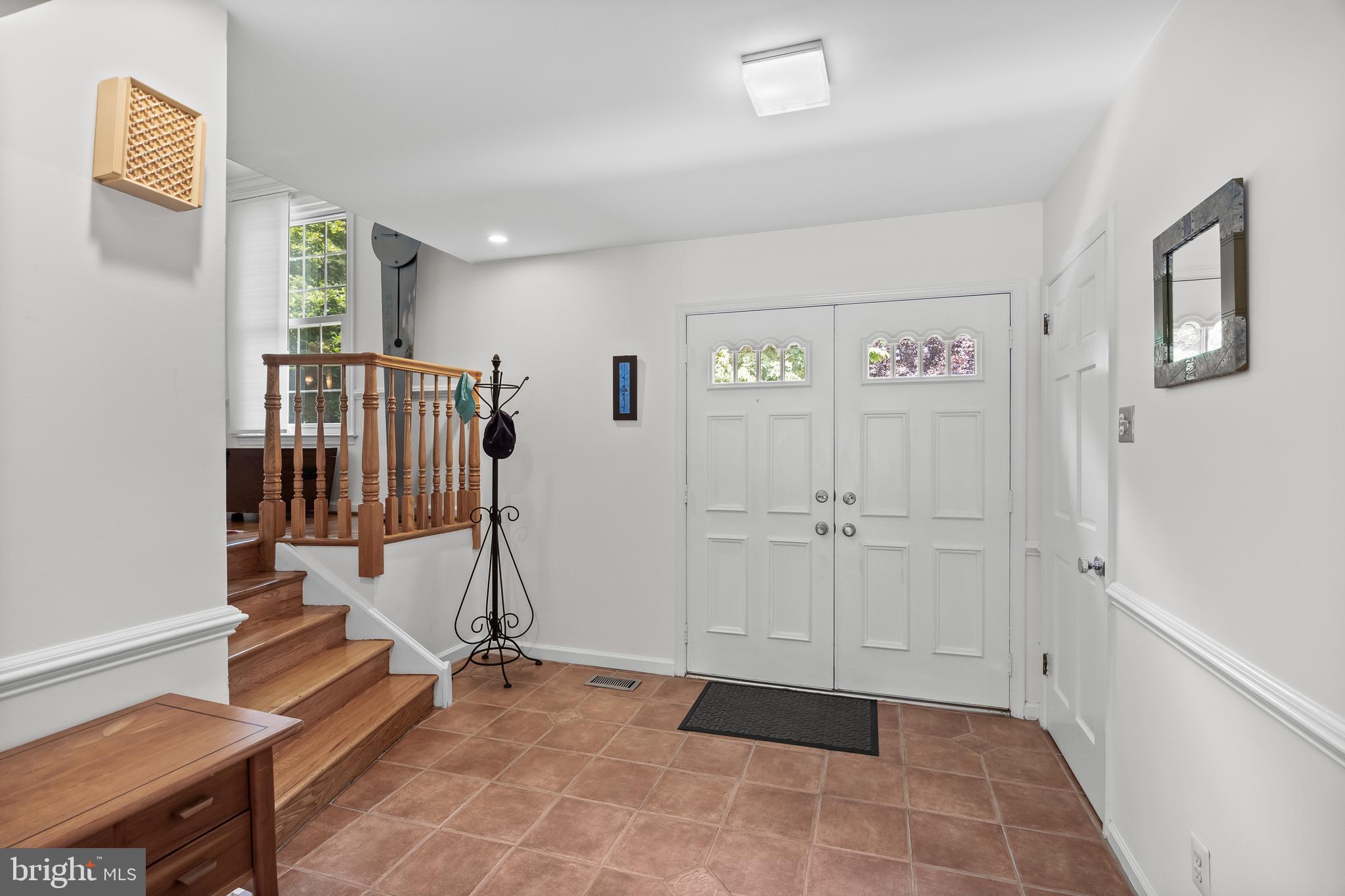 744 Signal Light Road Moorestown, NJ 08057 - Photo 4 of 47