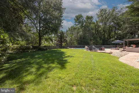 $1,150,000 | 744 Signal Light Road, Moorestown, NJ 08057