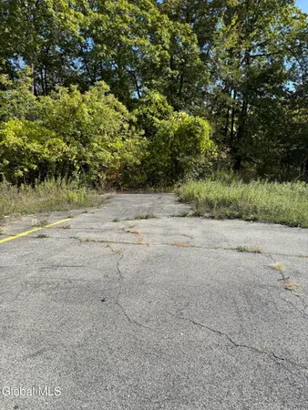 $400,000 | 2167 Central Avenue, Colonie, NY 12304