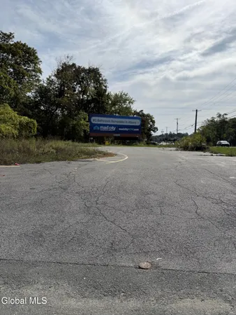 $400,000 | 2167 Central Avenue, Colonie, NY 12304