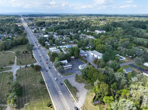 $400,000 | 2167 Central Avenue, Colonie, NY 12304