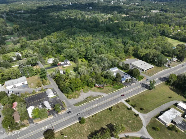 $400,000 | 2167 Central Avenue, Colonie, NY 12304