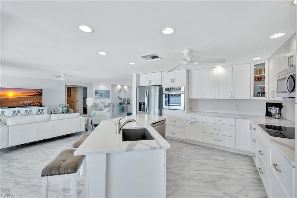 274 Conners Avenue Naples, FL 34108 - Photo 10 of 47