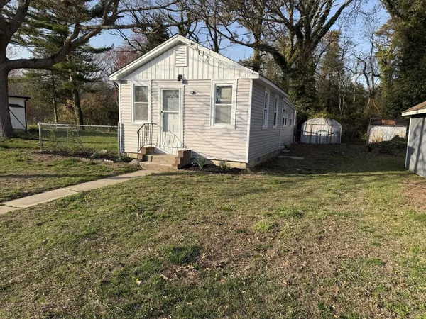 $325,000 | 345 East Miami Avenue, Villas, NJ 08251