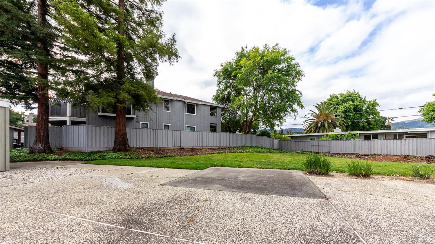 14 Scottsdale Way Novato, CA 94947 - Photo 26 of 36