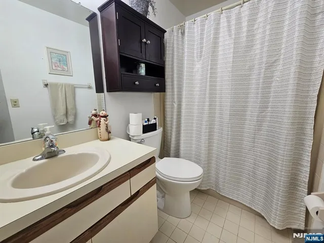 $2,500 | 105 Magnolia Road, Ramsey, NJ 07446