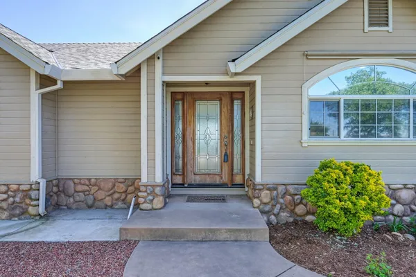 $525,000 | 23380 Barnes Lane, Colfax, CA 95713