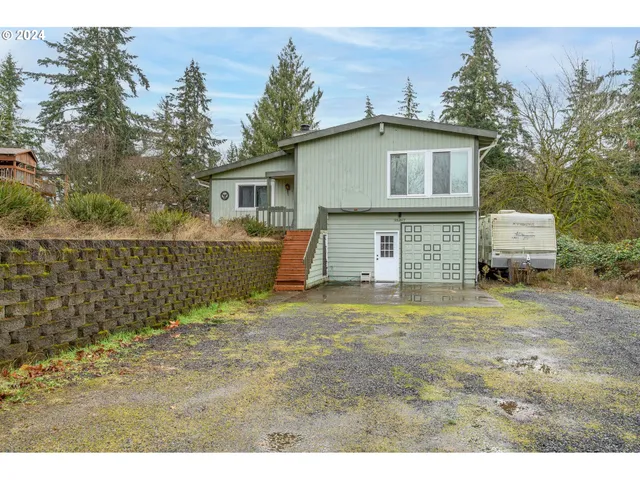 a view of a house with a outdoor space