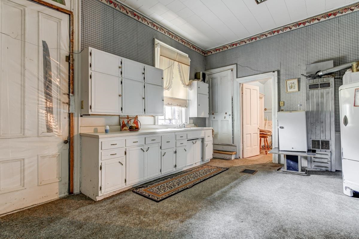 18029 North County Line Road Virden, IL 62690 - Photo 12 of 49